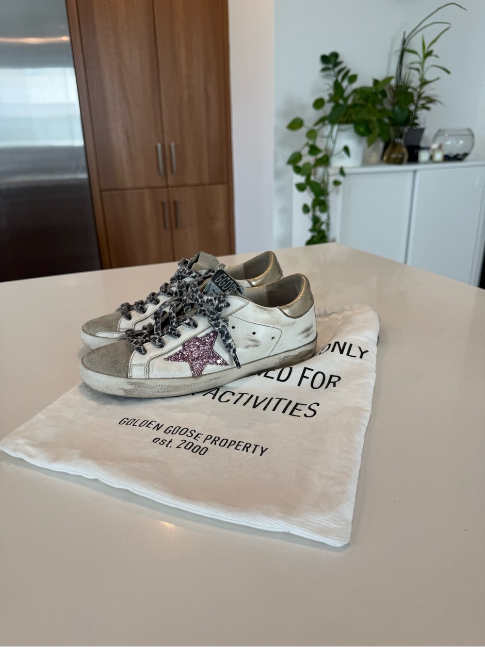 Golden Goose White Leather Sneakers with Pink Glitter Star